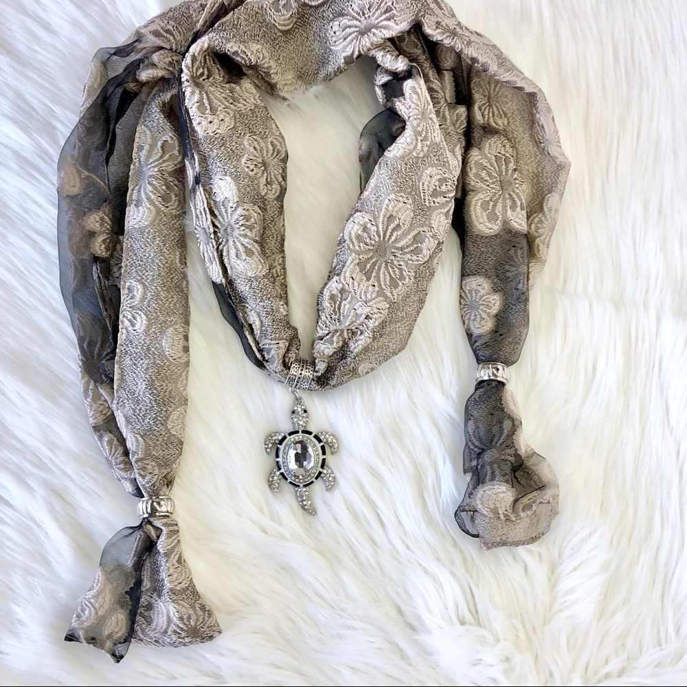 ✨ Eyanatia Pashmina Jewelry Scarf ✨